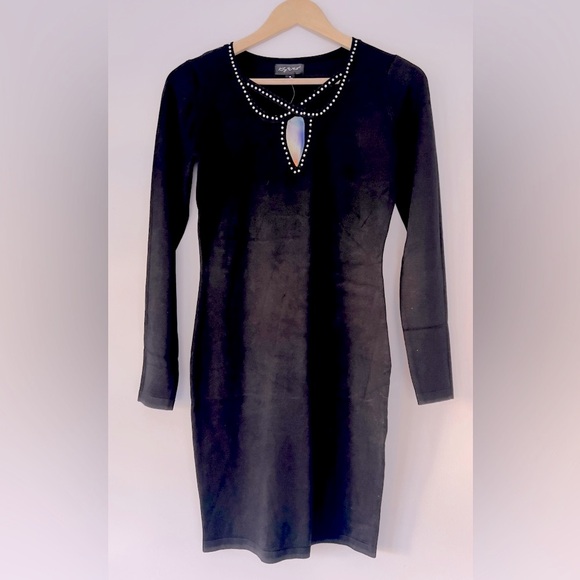 CRYSTAL MIDI DRESS (SEASON SALES 💕) - Picture 1 of 5